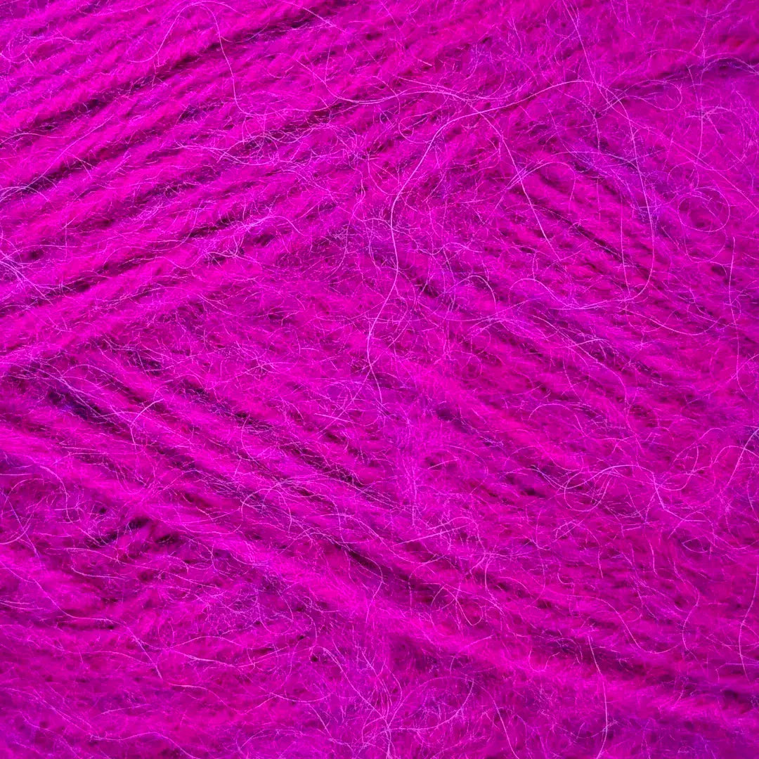 Cygnet Sugar spun DK